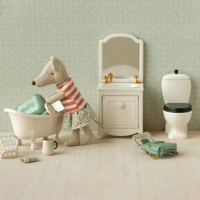 Clothes and Bag, Big Sister Mouse by Maileg - Maude Kids Decor