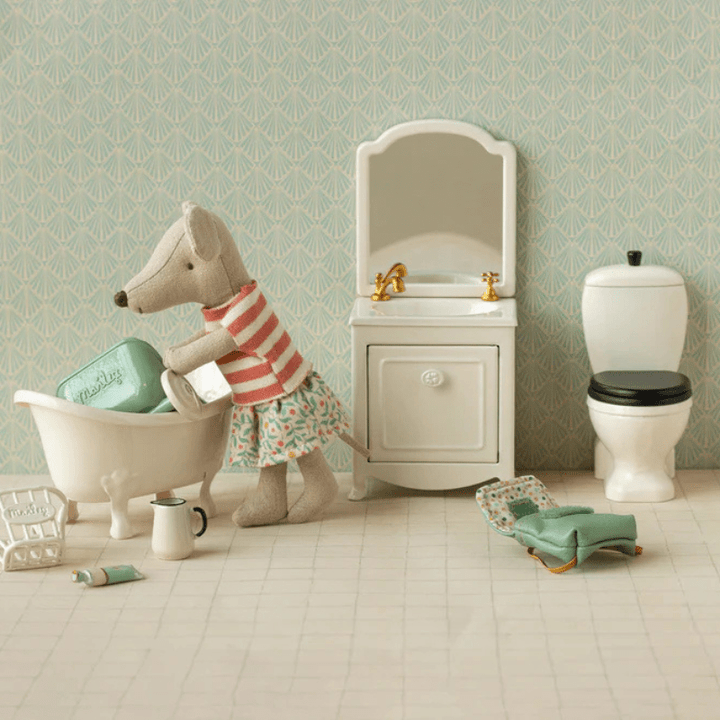 Clothes and Bag, Big Sister Mouse by Maileg - Maude Kids Decor
