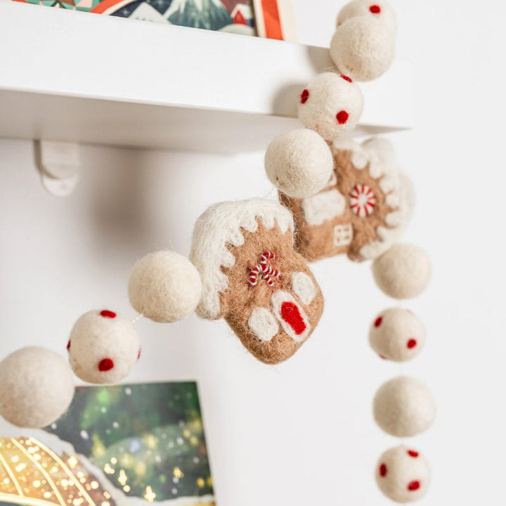 Gingerbread Houses Christmas Felt Garland by Lil&