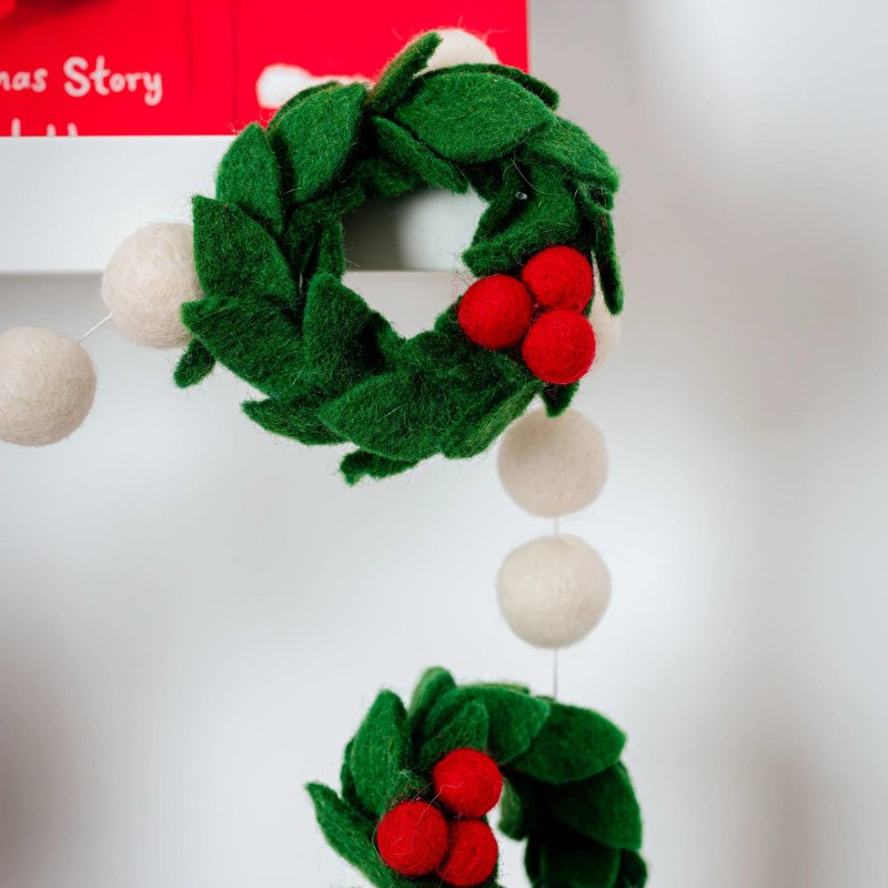 Holly Wreaths Christmas Felt Garland by Lil' North Co. - Maude Kids Decor