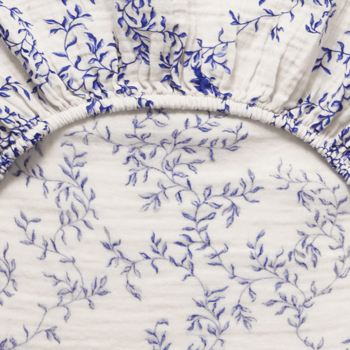 Muslin Fitted Crib Sheet | Jardim by Garbo &amp; Friends - Maude Kids Decor