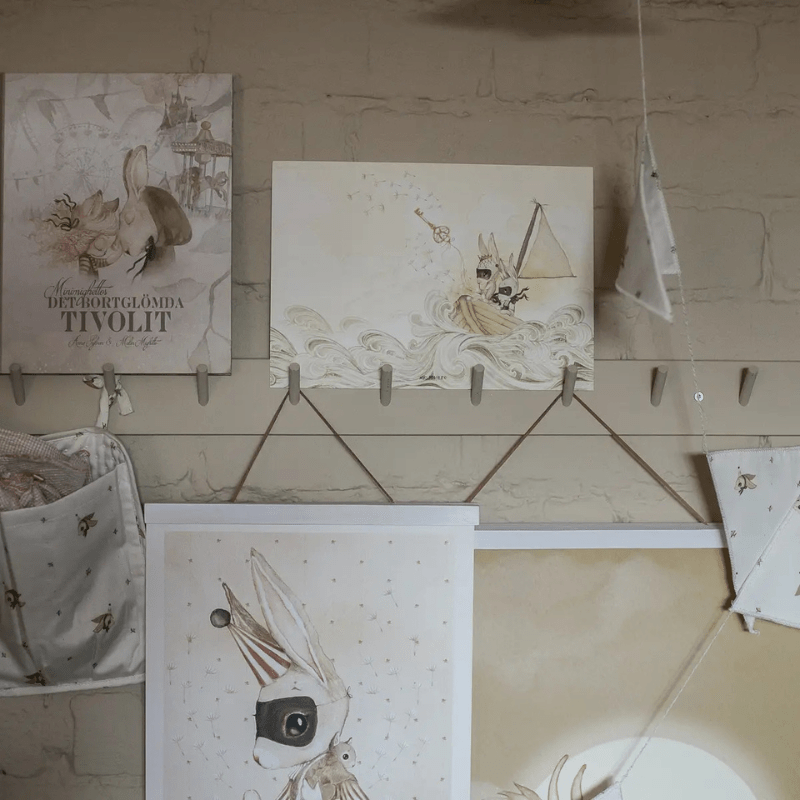 Poster Hanger Wooden Winter White by Mrs Mighetto - Maude Kids Decor
