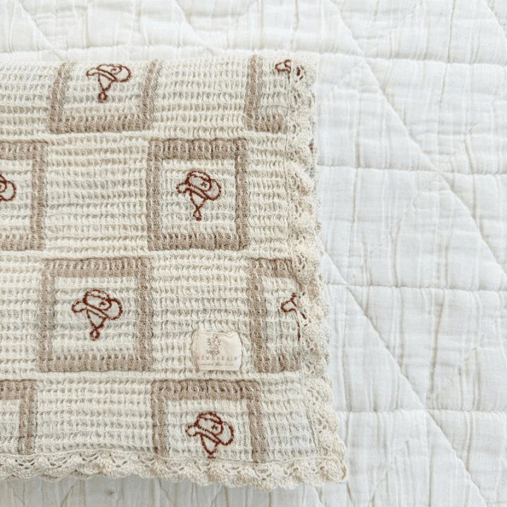 PREORDER | Round Up Quilt by New Grain - Maude Kids Decor