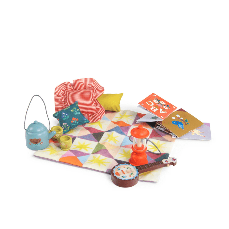 The Reading Nook | Les Minouchkas by Moulin Roty - Maude Kids Decor
