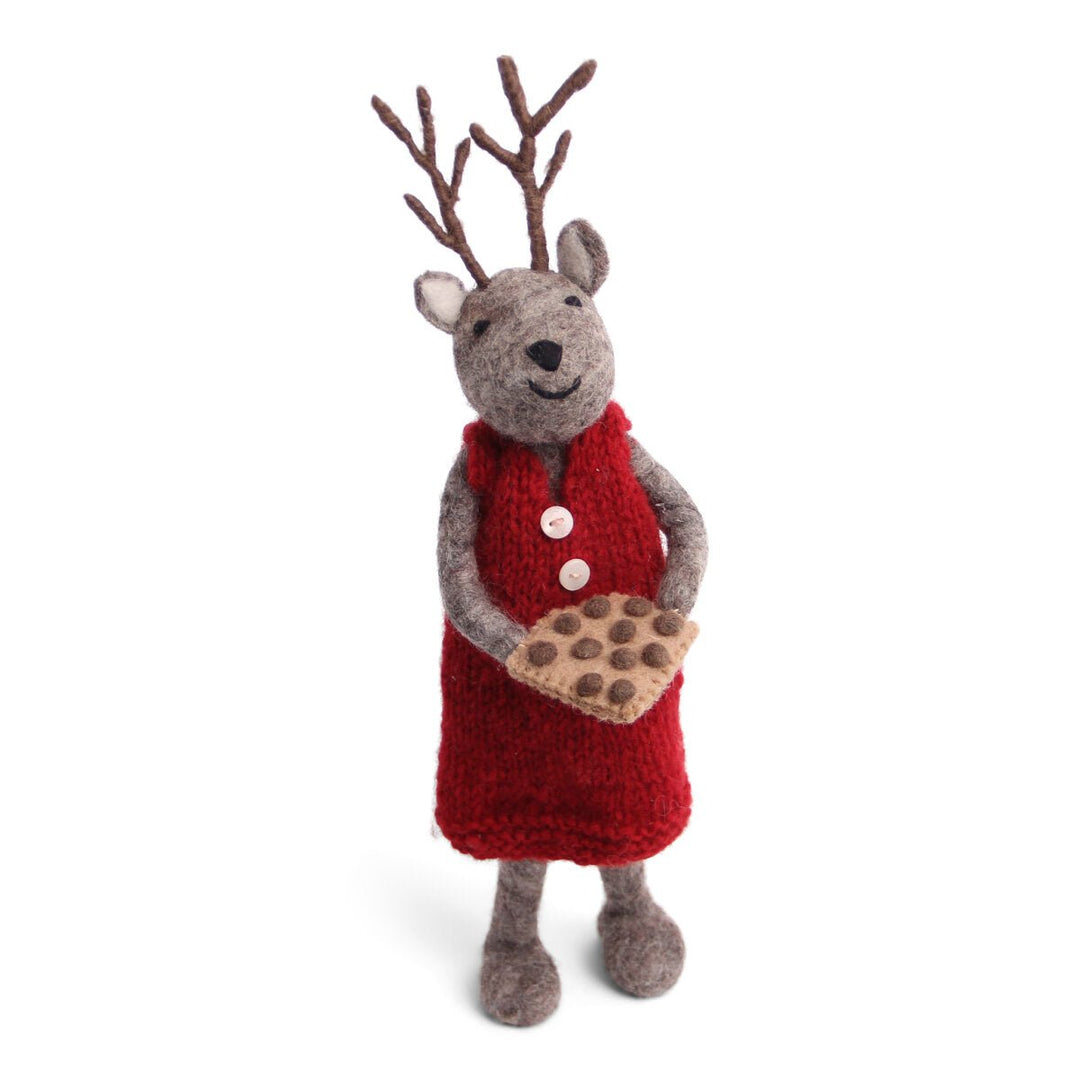 Big Grey Girly Deer by Én Gry &amp; Sif - Maude Kids Decor