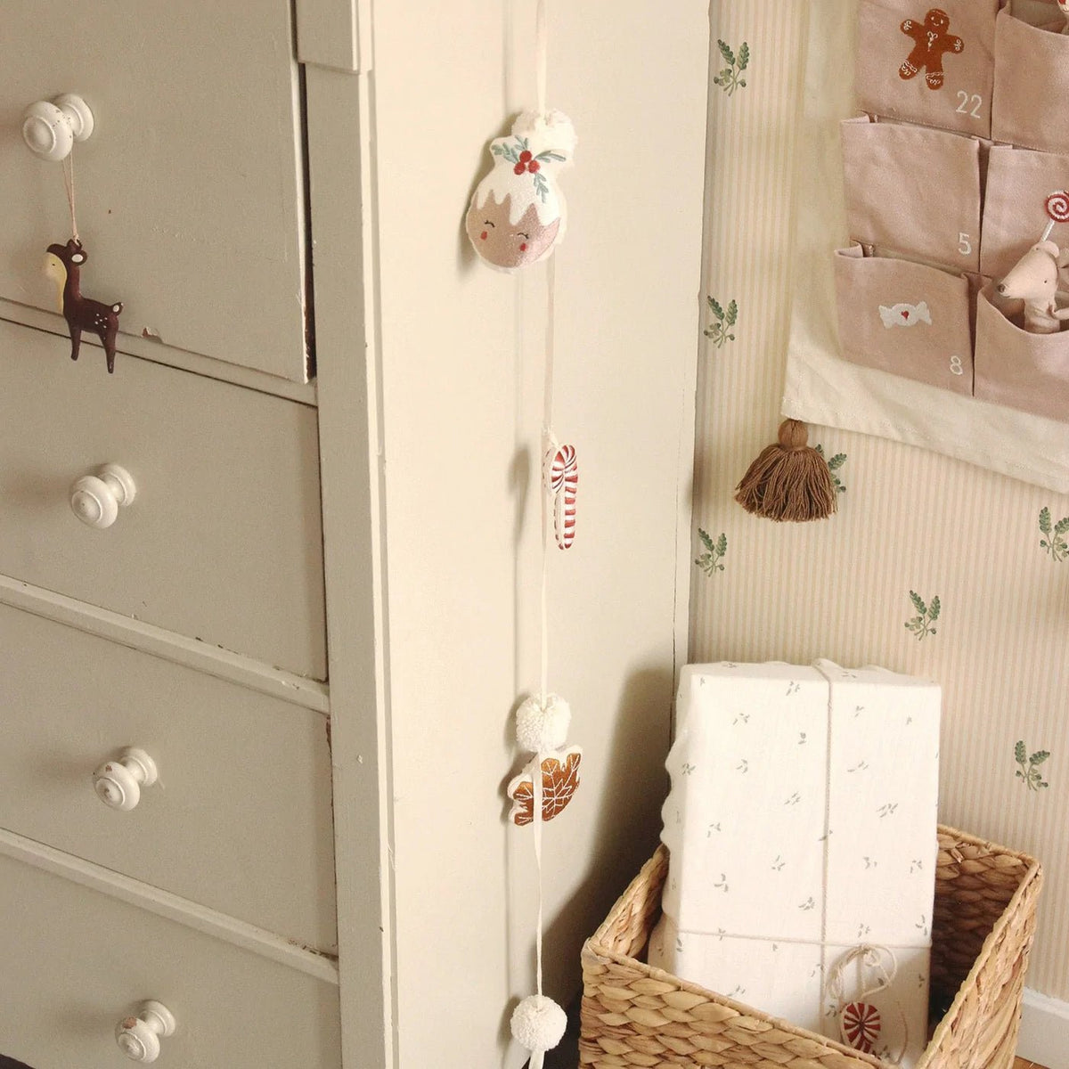 Christmas Garland | Festive Fancies by Avery Row