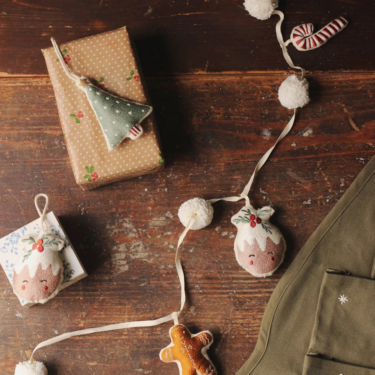 Christmas Garland | Festive Fancies by Avery Row