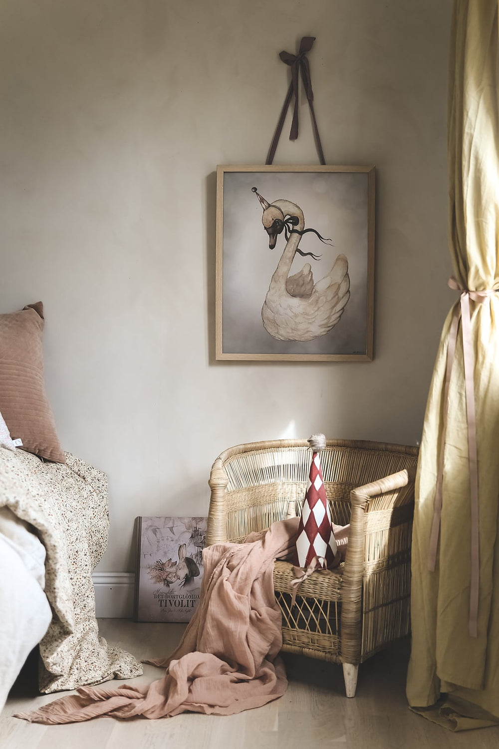 Dear Swan Poster by Mrs Mighetto - Maude Kids Decor