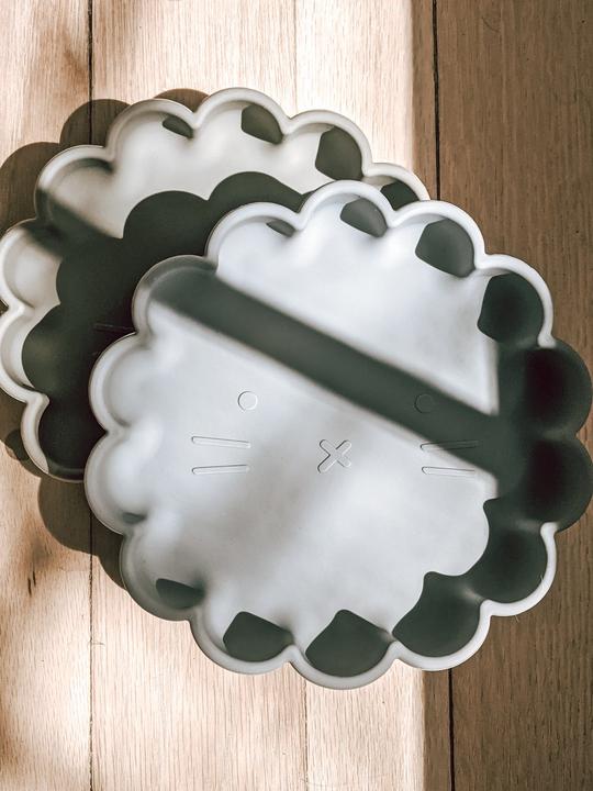 Silicone Lion Suction Plate by Welly & Bee - Maude Kids Decor