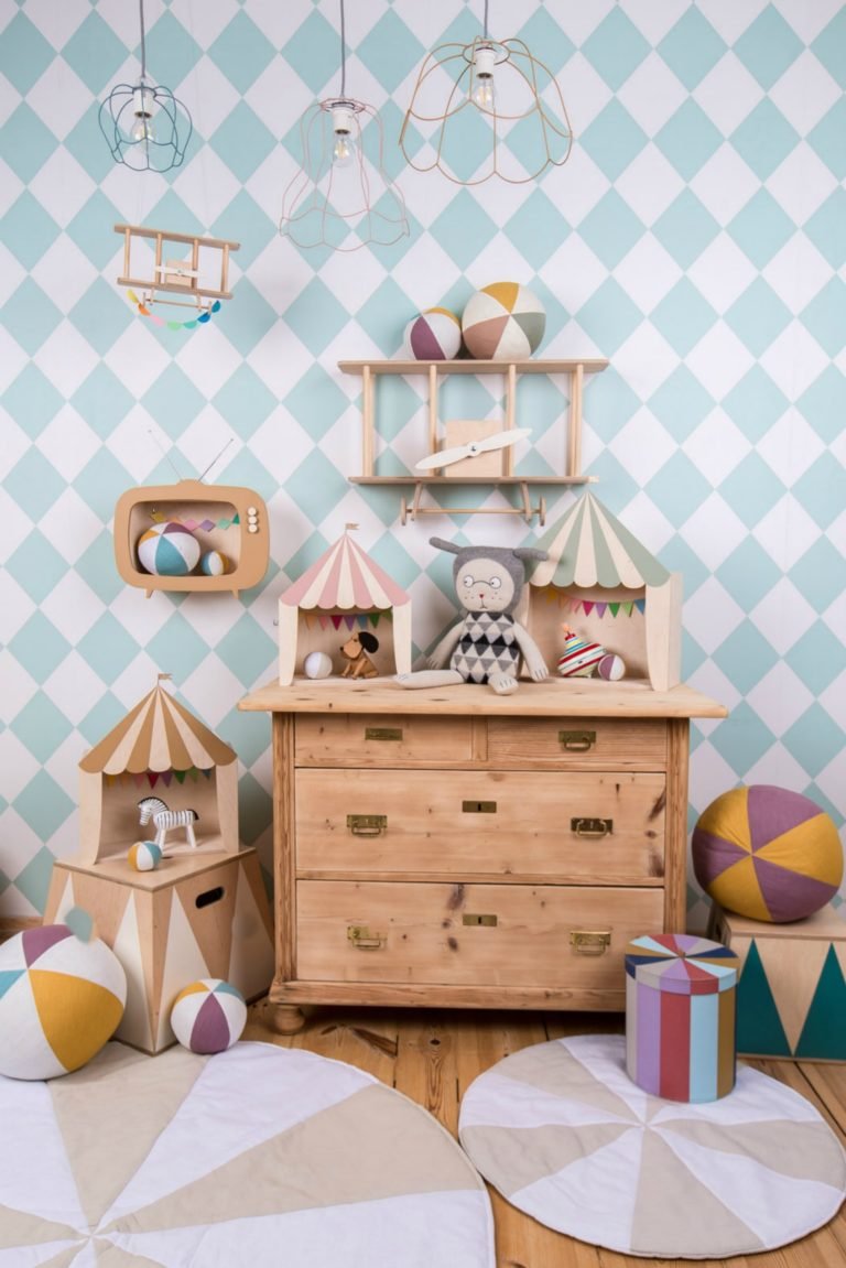 TV Shelf "Teevee" | Caramel Brown by Up! Warsaw - Maude Kids Decor