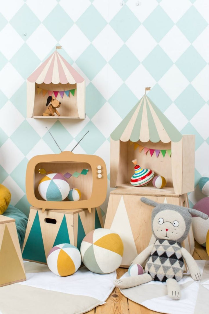 TV Shelf "Teevee" | Caramel Brown by Up! Warsaw - Maude Kids Decor